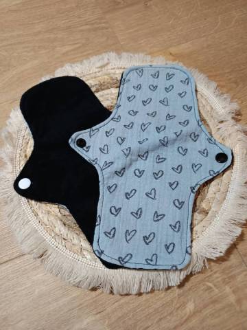 Serviette hyginique lavable rutilisable Coeurs bleu