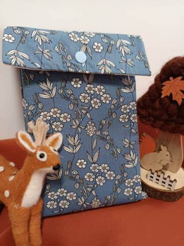 Pochette  livre Fleurs blanches